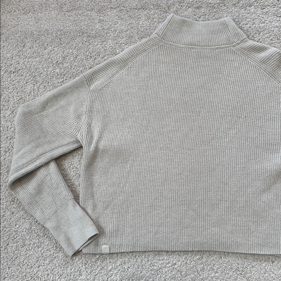 lululemon Merino Blend Ribbed Turtleneck Sweater Cream Sz4 - Picture 9 of 11